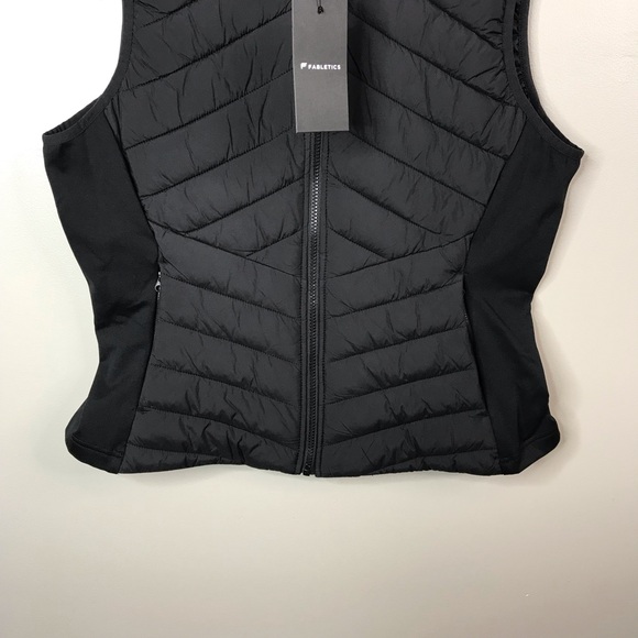 Fabletics Lightweight Adventure Vest Sz XL - Picture 2 of 7